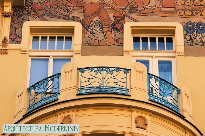 (Foto: https://isartnouveau.blogspot.com, 2011)