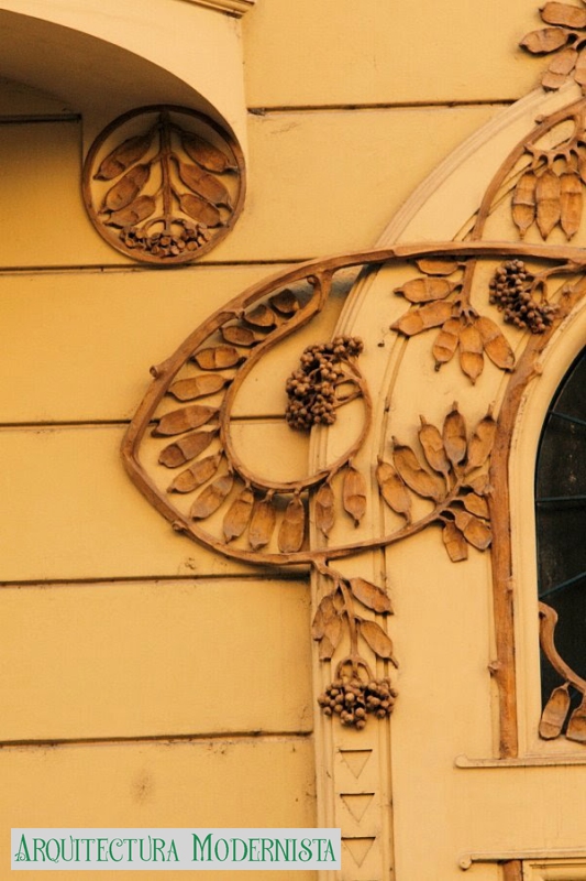(Foto: https://isartnouveau.blogspot.com, 2011)