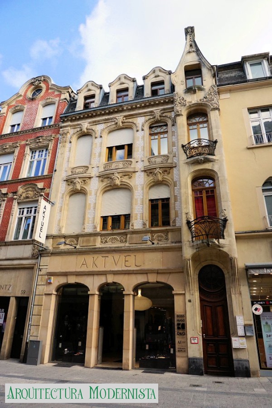 (Foto: https://isartnouveau.blogspot.com, 2014)