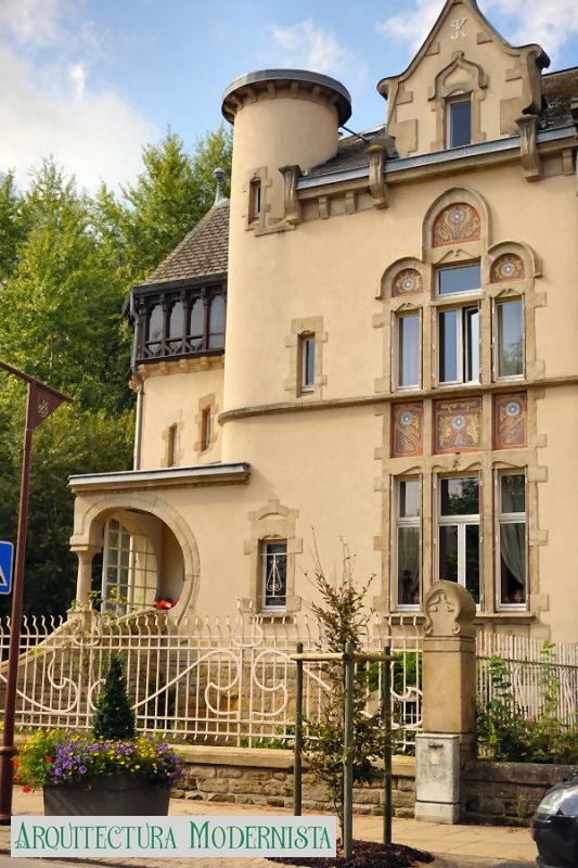 (Foto: https://isartnouveau.blogspot.com, 2014)