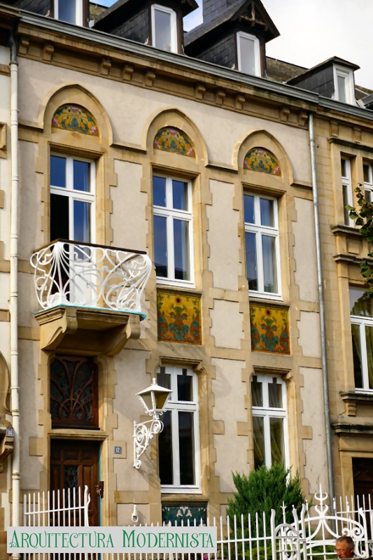 (Foto: https://isartnouveau.blogspot.com, 2014)