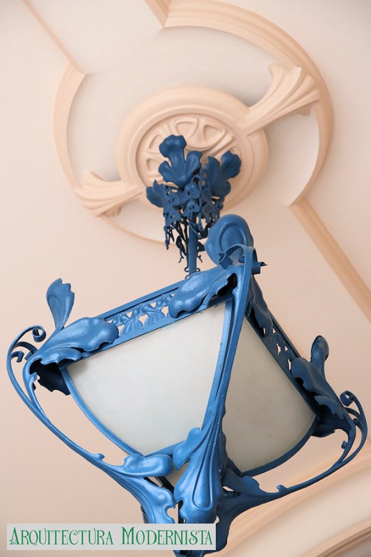 (Foto: https://isartnouveau.blogspot.com, 2012)