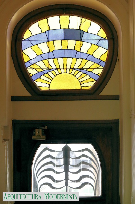 (Foto: https://isartnouveau.blogspot.com, 2012)
