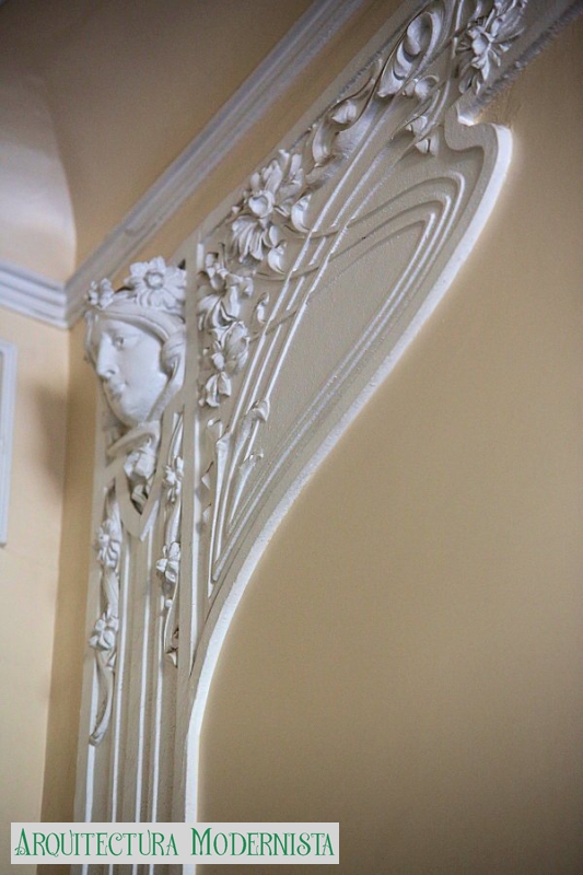 (Foto: https://isartnouveau.blogspot.com, 2012)