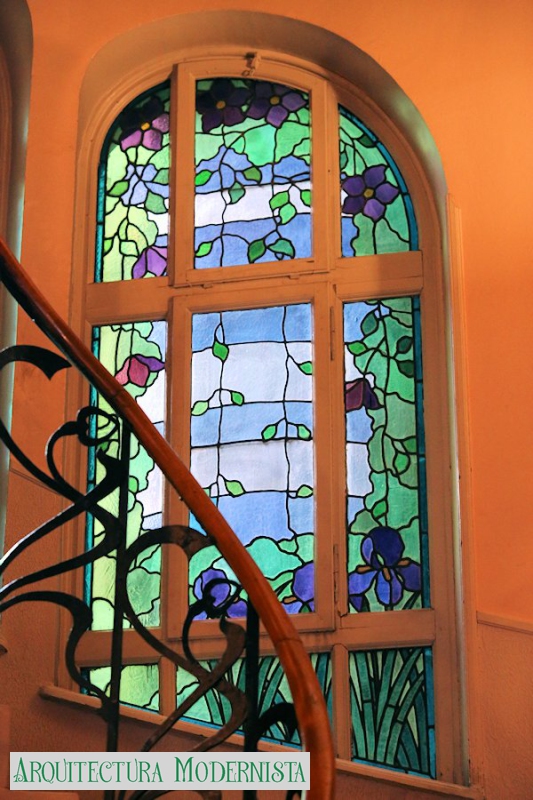 (Foto: https://isartnouveau.blogspot.com, 2012)