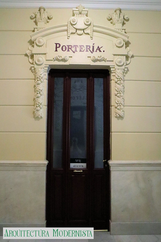 (Foto: https://isartnouveau.blogspot.com, 2021)
