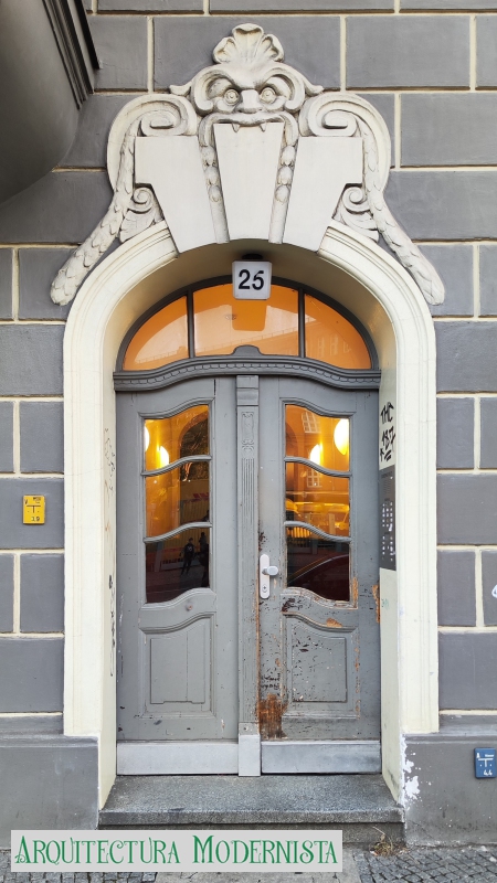 Schöneberger Str., 25 -Berlín- (Foto: Juan Felipe Holgado Perez, 2024) Schöneberger Str., 25 -Berlín-