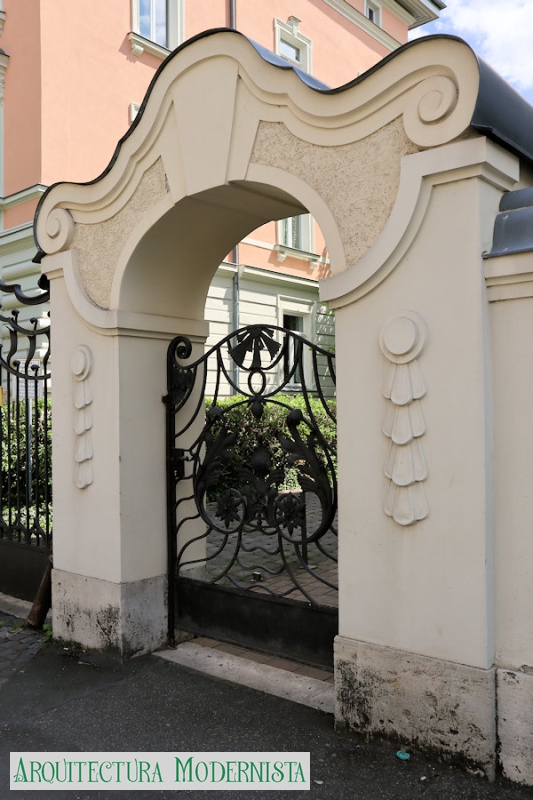 (Foto: https://isartnouveau.blogspot.com, 2022)
