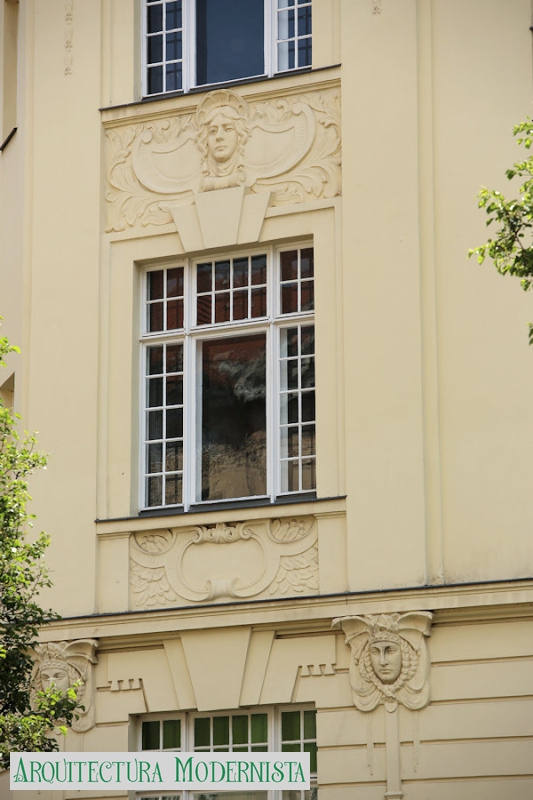 (Foto: https://isartnouveau.blogspot.com, 2022)