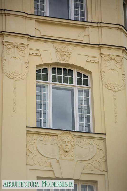 (Foto: https://isartnouveau.blogspot.com, 2022)