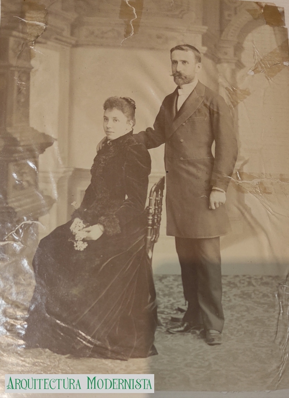 Julio Bravo amb la seva esposa, la Sra. Sanfeliú