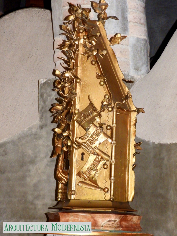 Altar major -Cripta Colònia Güell-