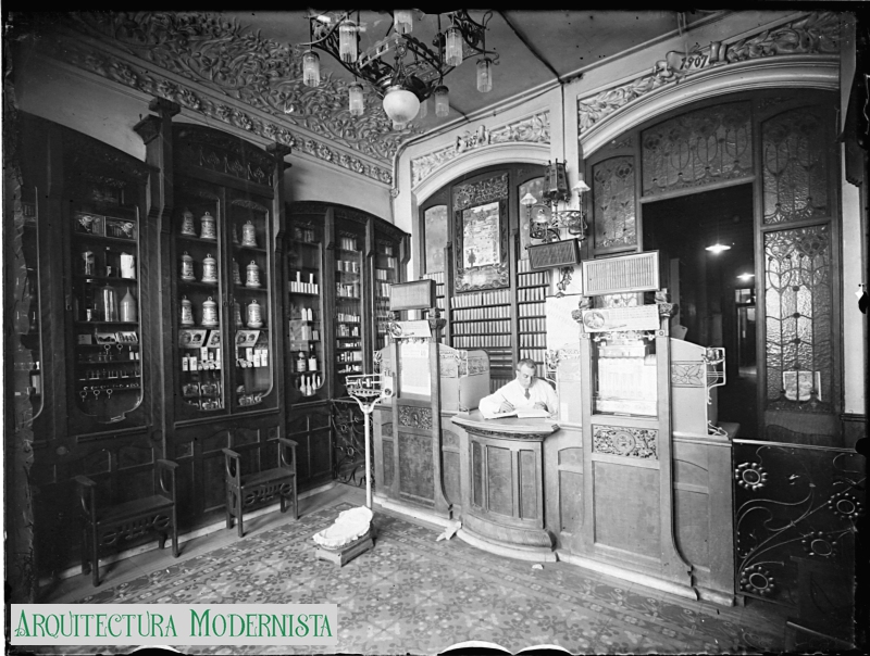 (Foto: Fons Farmàcia Domenech / Biblioteca de Catalunya; Cedida per Marian Domenech Grau)