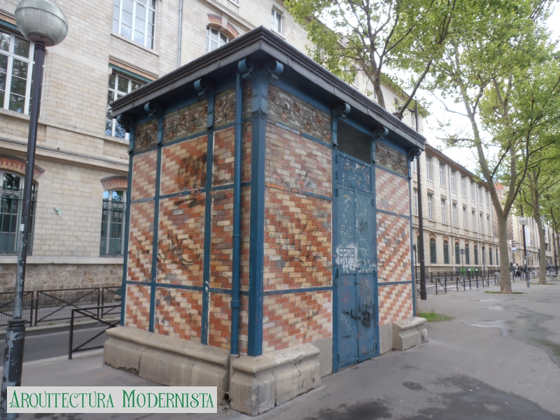 Belliard -París- (Foto: Jeanne Menjoulet from Paris, France, 2015) Belliard -París-