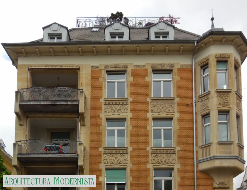 Klosbachstr., 111 -Zúric- (Foto: Jacques Lasserre, 2014) Klosbachstr., 111 -Zúric-