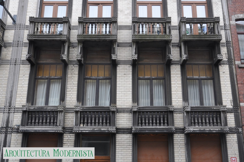 (Foto: © SPRB-DMS; https://monument.heritage.brussels/fr/Schaerbeek/Rue_Potagere/160/23373, 2013)